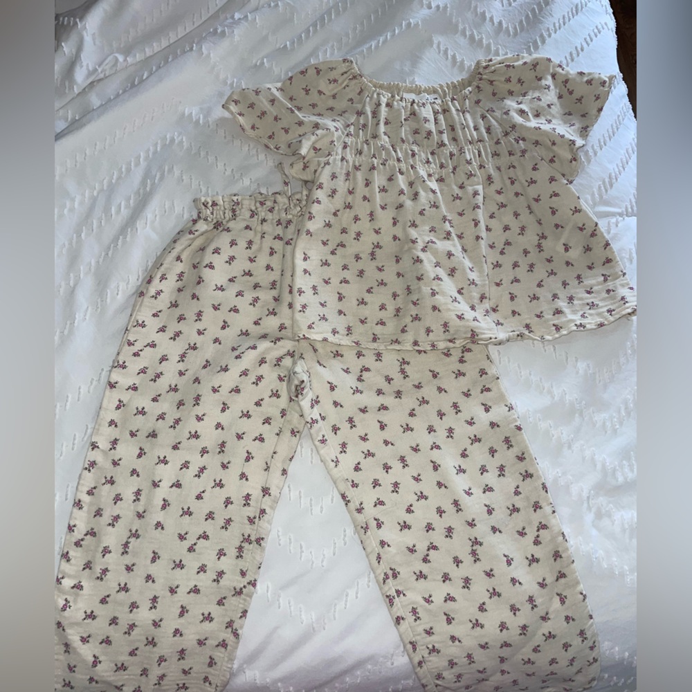 Zara Cream and Pink Floral Set for Girls size 6